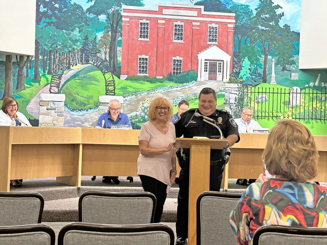 Retired dispatcher receives award from Liberty | News, Sports, Jobs - Vimarsana News